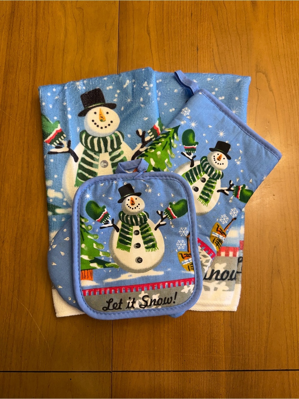 Christmas Themed Let it Snow Towels, Pot Holder, and Oven Mitt  | OS